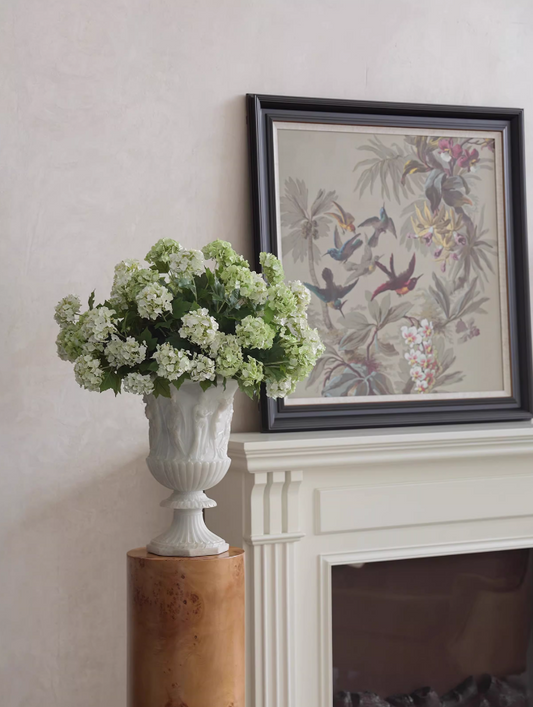 Aurelian Bloom – Roman Figure Jade-Style Hydroponic Vase Centerpiece