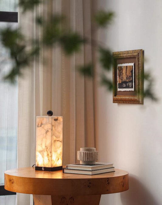 Émeraude Glow – French Marble Table Lamp