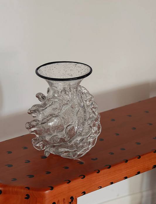 Petal Veil – Handblown Glass Ruffle Vase